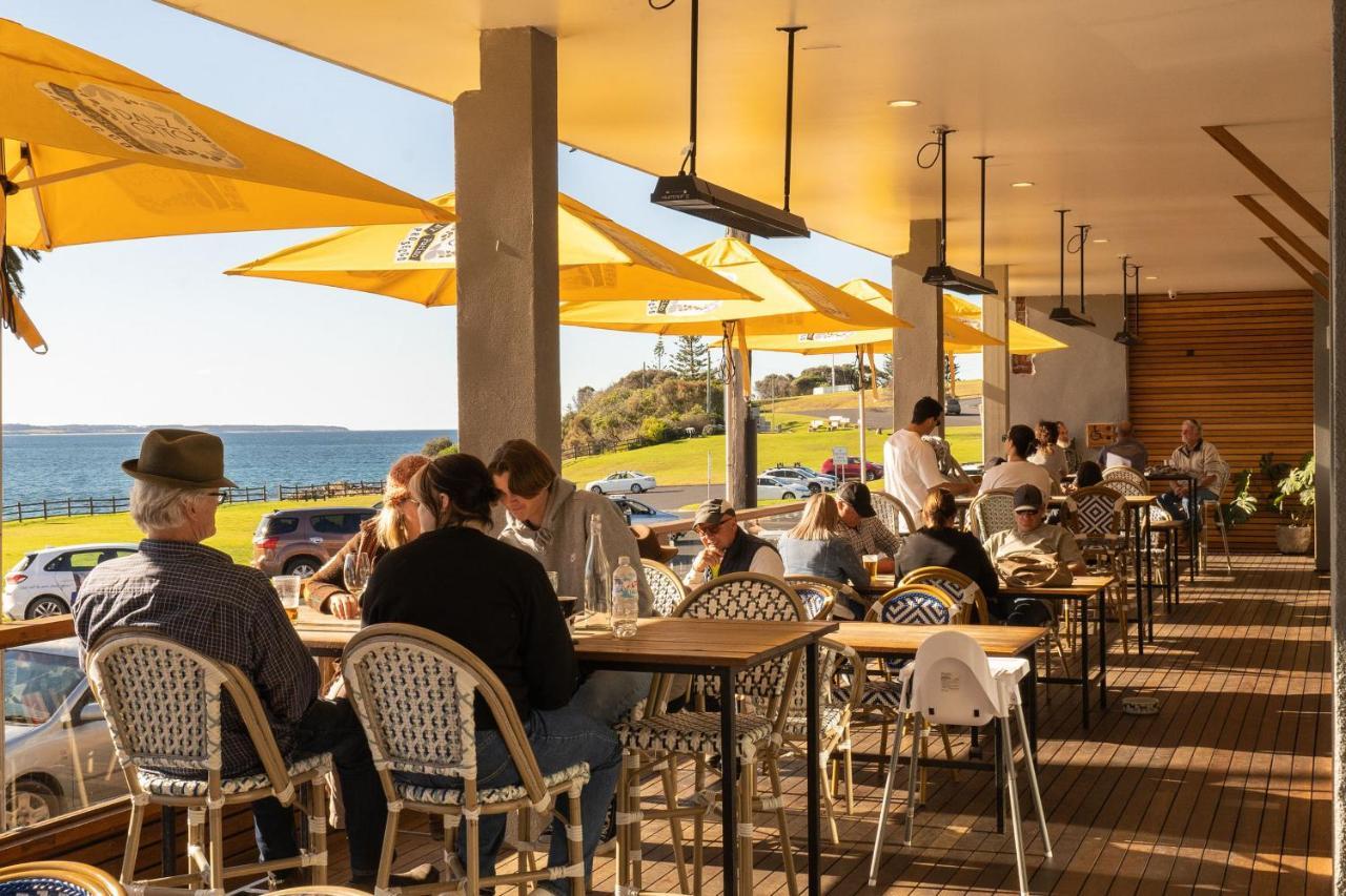 Bermagui Beach Hotel Exterior photo