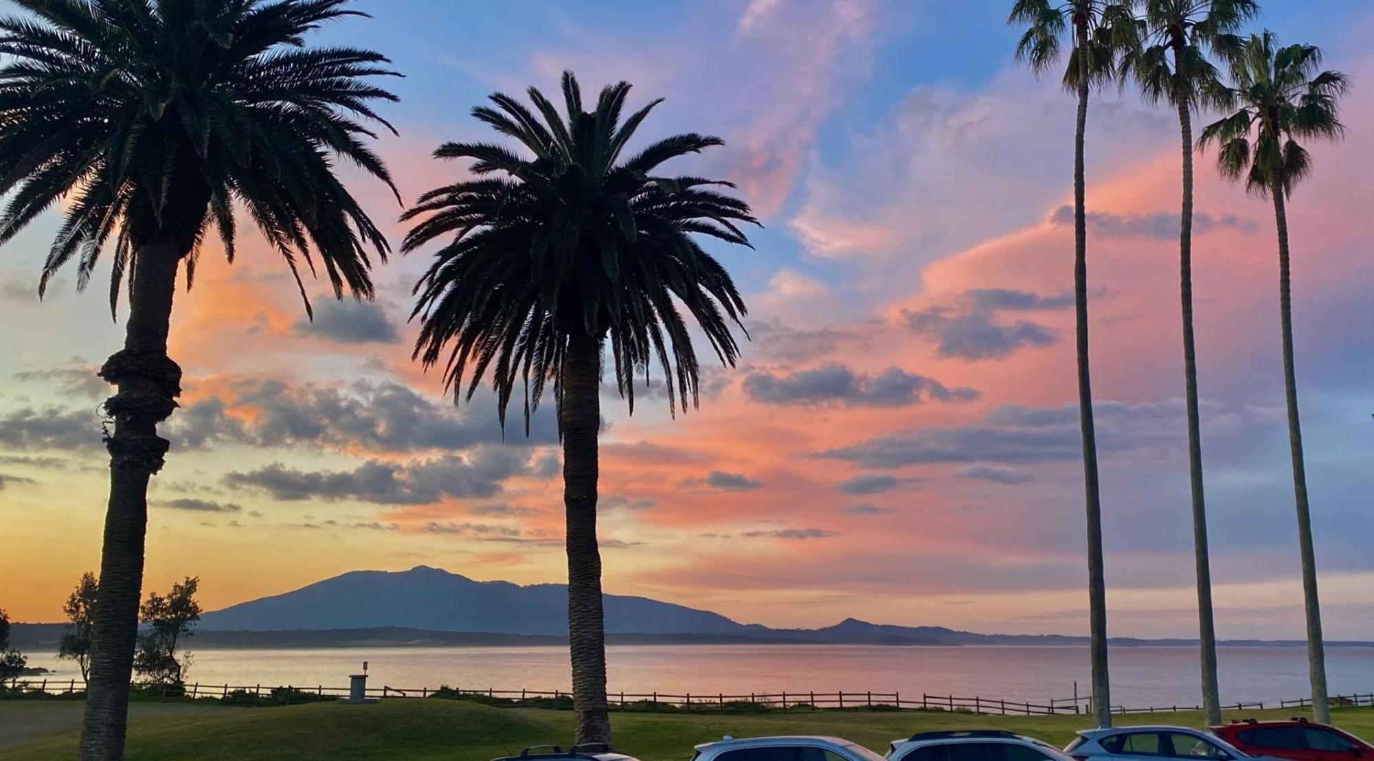 Bermagui Beach Hotel Exterior photo