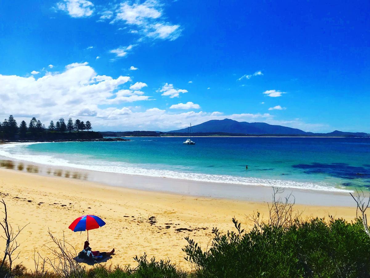 Bermagui Beach Hotel Exterior photo